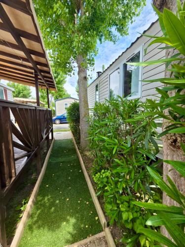Photo de la galerie de l'établissement Séjour détente en mobil home, à 800m de la plage, à Valras-Plage