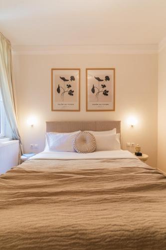 Artistic Apartment In The Center Of Town