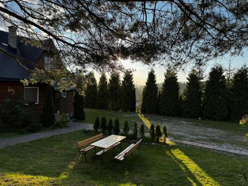 Taman di luar Domek Pod Kogutkiem Na Dolinie