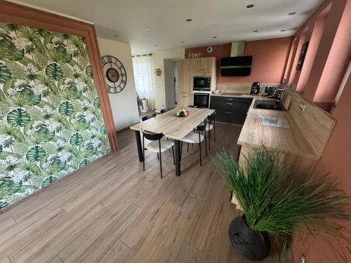 Le Relais de la Fontaine & Jacuzzi