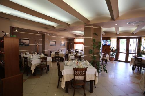 Restaurace v ubytování Guesthouse Bimbli