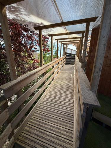 Balkoni atau teres di Gite du Silo Épi de Blé Piscine & Spa