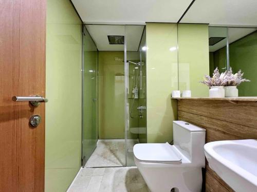 Ένα μπάνιο στο Sky Suites Luxury unit with KLCC view