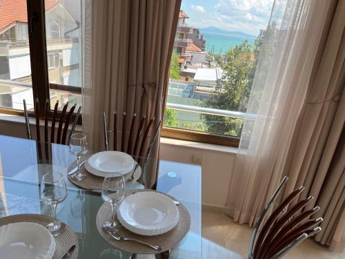 Сарафово холидейс