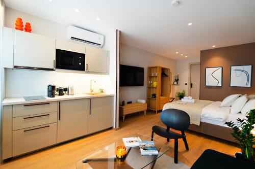 Psiri 38 Boutique Balcony Suite