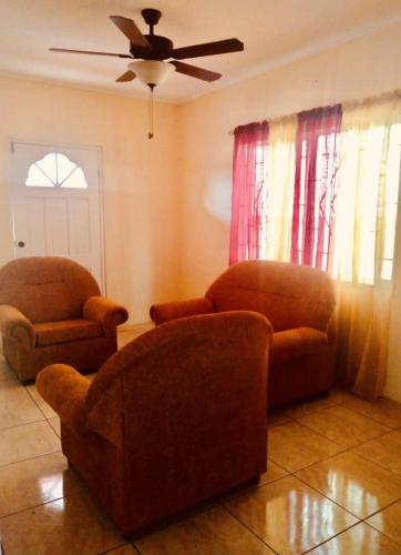 Orange Building 2 in Saint Georges