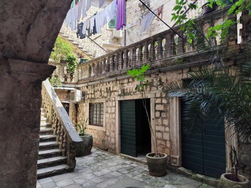 Fotografija v galeriji nastanitve Decatera apartment v Kotorju