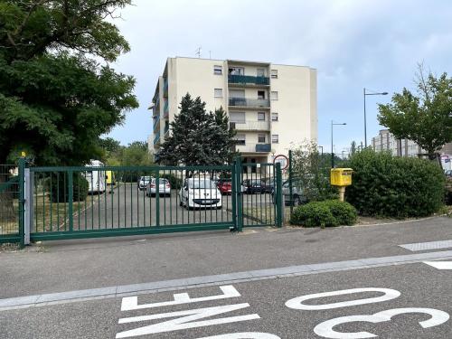 Superb studio with free parking on site