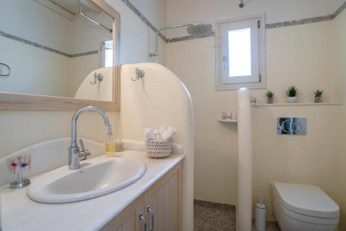 Φωτογραφία από το άλμπουμ του Anemoessa Cycladic House στην Αγκαιριά