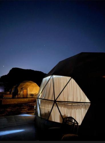 Φωτογραφία από το άλμπουμ του CAPITAL RUM lUXURY CAMP σε Ουάντι Ραμ