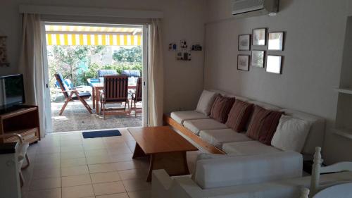 Posezení v ubytování FIG TREE BAY VILLA NO 5, Protaras Area