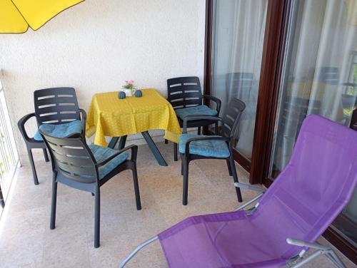 Posezení v ubytování Apartment Dora 1 Jakišnica
