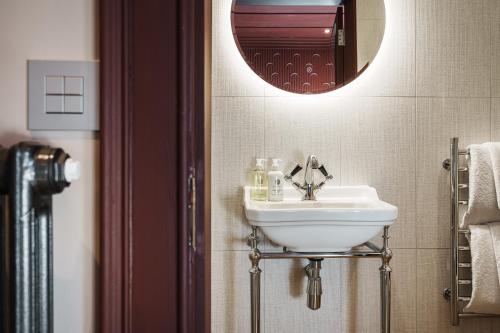 Bonnie Hotel - Smart Boutique ApartHotel - Haymarket Edinburgh photo 86