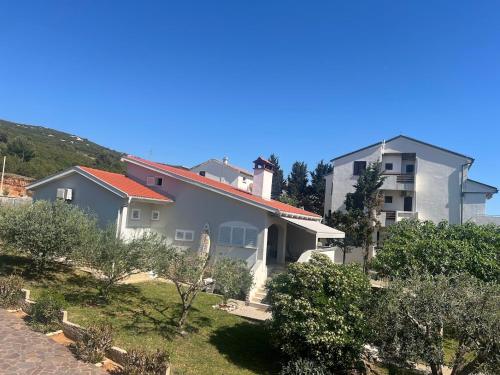 Vacation Family House on the Beach