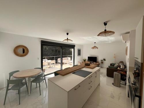 Appartement paisible au cœur des oliviers, à deux pas de Bonifacio
