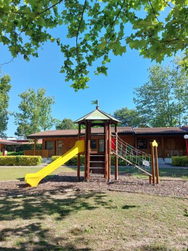 Herní místnost nebo prostor pro děti v ubytování Villaggio Samoa