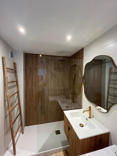 Koupelna v ubytování APPARTEMENT Rénové de type 3 VUE MER