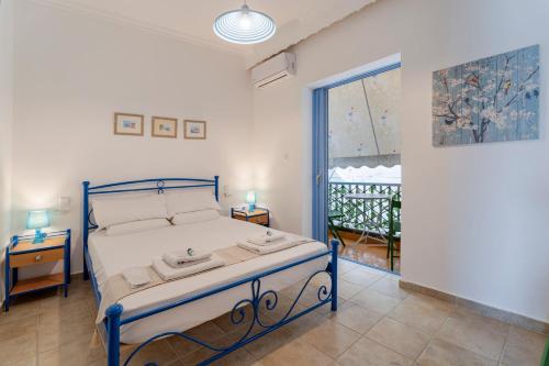THE HOWARD PLACE - ENTIR HOME WITH A SEA VIEW FOR 5 GUESTs