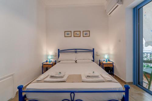 THE HOWARD PLACE - ENTIR HOME WITH A SEA VIEW FOR 5 GUESTs