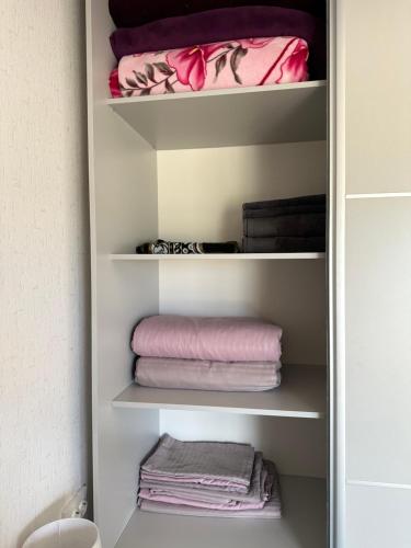 Fotografie z fotogalerie ubytování Квартира Студия 21 9 в Raduga West v destinaci Koshkolʼ