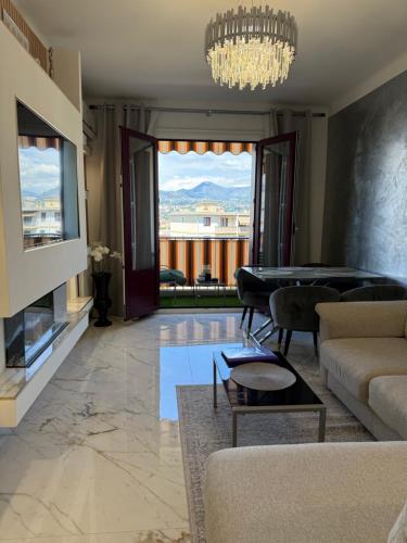 Emotion Vip Apartment