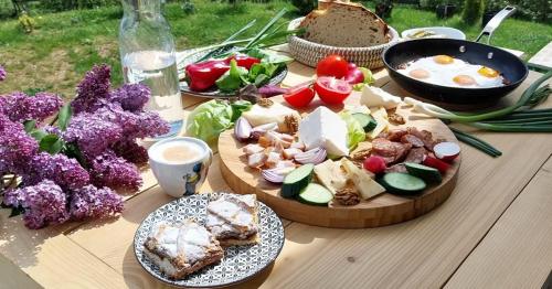 Mad på pensionatet eller i nærheden