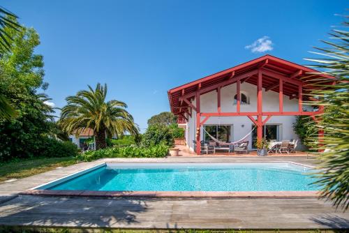 Πισίνα στο ή κοντά στο Villa d'Arcangues