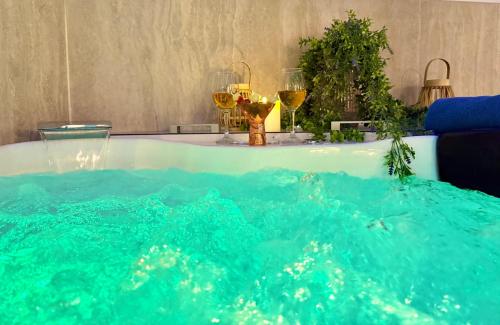 Luxury "Casa Julia" with private whirlpool by SHC