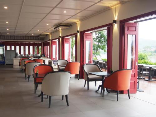 Ein Sitzbereich in der Unterkunft Fortune Riverview Hotel Chiang Khong