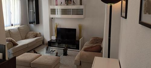 CASA LOLA