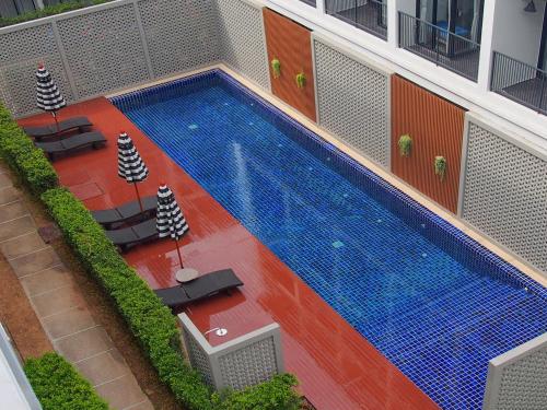 Der Swimmingpool an oder in der Nähe von Fortune Riverview Hotel Chiang Khong