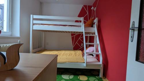 Postel nebo postele na pokoji v ubytování Ubytování Pod Něžnym Obrem