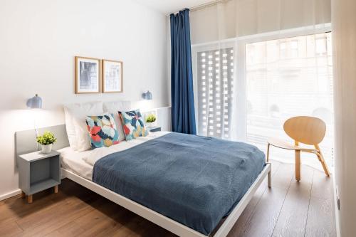 Spacious City Oasis - Modern Design