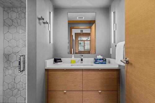 Ảnh trong thư viện ảnh của Alps #201- LEED Gold Certified ở Canmore