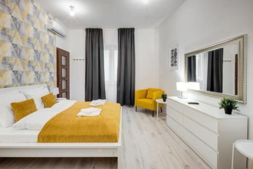 Cozy new studio with air-conditioning