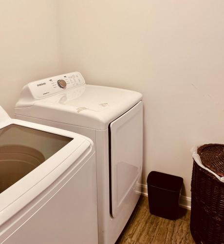 Billede fra billedgalleriet på Krishna Villa New-3 Bedroom House i Ottawa