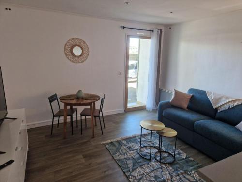 Charmant studio Arlésien en bordure du Rhône