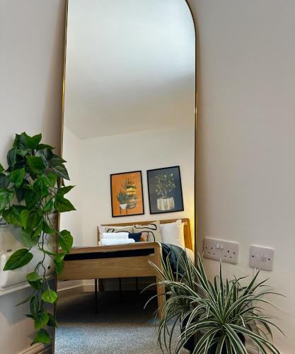 Wigan 1BR Haven - Perfect for a Relaxing Stayにあるテレビまたはエンターテインメントセンター
