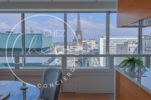 Eiffel Tower Splendor 4pp DREAM!