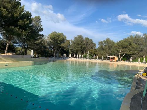 Appartement Village P&V domaine du golf Pont Royal Provence avec PARC AQUATIQUE