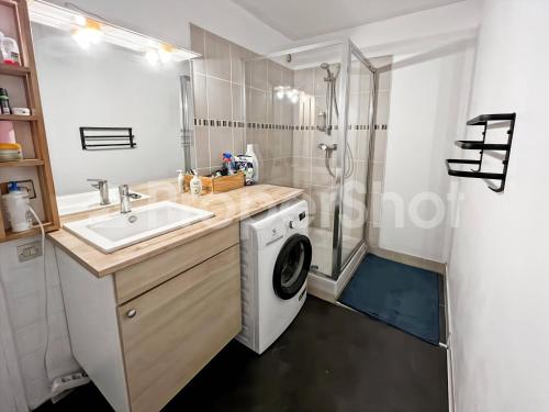 Photo de la galerie de l'établissement Cosy apartment near beach, à Antibes