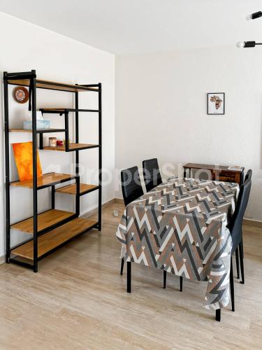 Photo de la galerie de l'établissement Cosy apartment near beach, à Antibes