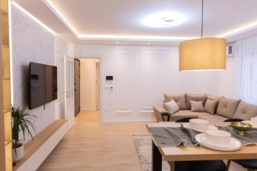 Μια τηλεόραση ή/και κέντρο ψυχαγωγίας στο HI Fashion Apartmani