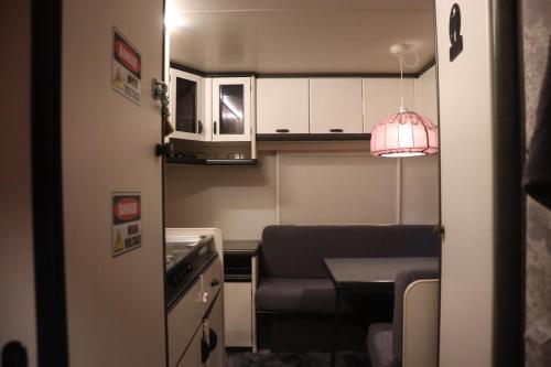 Köök või kööginurk majutusasutuses Full Service Caravan