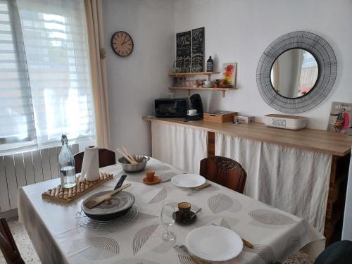 Maison Jardin & Garage P2 10 min Gare Nîmes