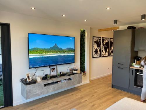 Photo de la galerie de l'établissement Appartement neuf avec vue, à Mallemort