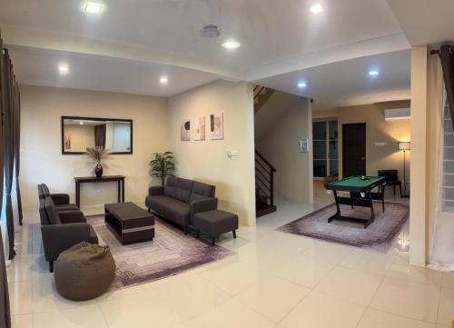 Гостиная зона в Homestay - Casa Qhatalia - 10 Pax