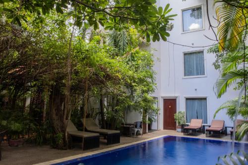Πισίνα στο ή κοντά στο La Rose Suites