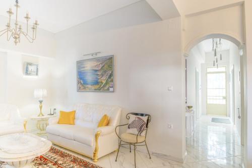 Central Luxurious Retreat