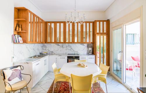 Central Luxurious Retreat